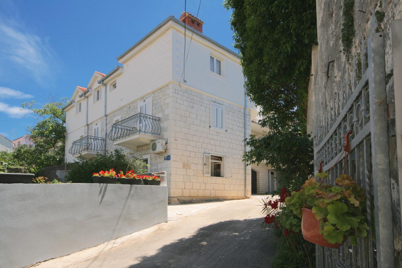 Villa Dante Trogir Exterior photo